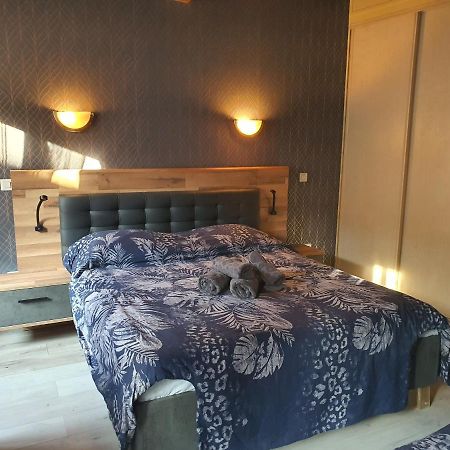 Hotel Du Centre Gueugnon Екстериор снимка