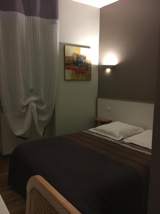 Hotel Du Centre Gueugnon Екстериор снимка