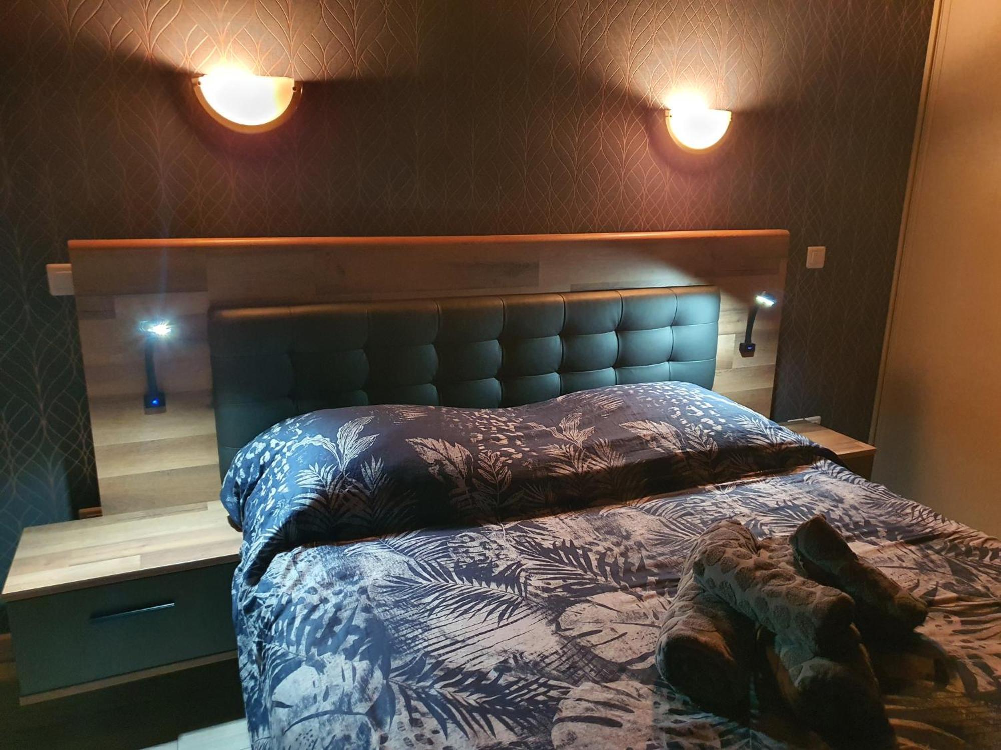 Hotel Du Centre Gueugnon Екстериор снимка